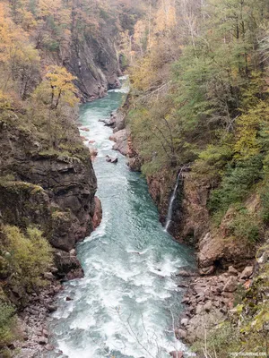 Скачать фото реки Белая в Адыгее бесплатно