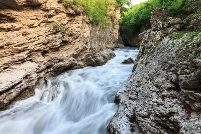 Фотография реки Белая в арт-стиле