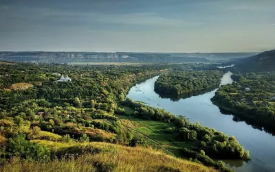 Загадочные берега Реки Днестр на впечатляющих фотографиях