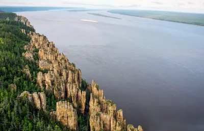 Закатные отражения на Реке Индигирка