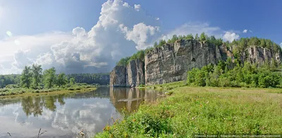 Природа во всей красе: Фото Реки юрюзань для использования в дизайне