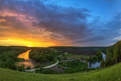 Фото реки красивой мечи в формате WebP для скачивания