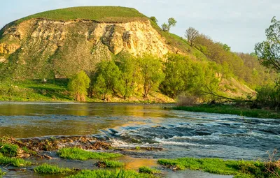 Приключение на воде: Загадочная Река красивая меча