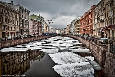 Фотография реки Мойка в арт-стиле