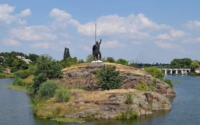 Величие природы: прекрасные кривые Реки Рось