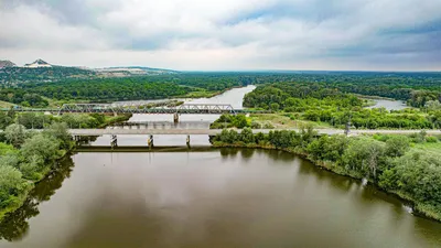 Шум воды и красота природы - фото реки Северский Донец