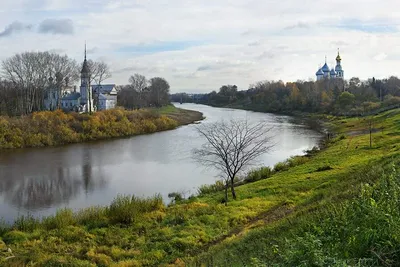 Картины Реки Сухона: захватывающие виды для любителей фотографии