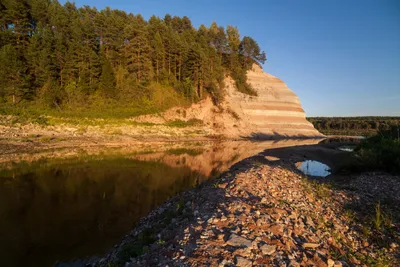 Изображение реки Сухона: наслаждайтесь чистыми водами