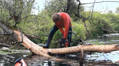 Красивые обои на рабочий стол с изображением реки