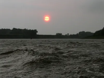 Водные пейзажи: Загадочные реки Казахстана на фото