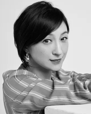 Изысканные фотографии кинозвезды Рёко Хиросуэ