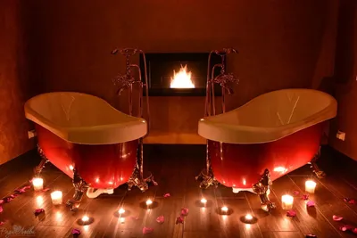 Фото романтической ванны с романтическими украшениями