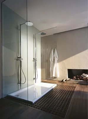 Фотографии роскошной ванной комнаты с дизайном в стиле минимализм