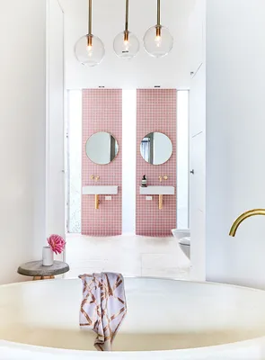 Роскошная ванная комната с роскошным освещением: фото идеальной атмосферы