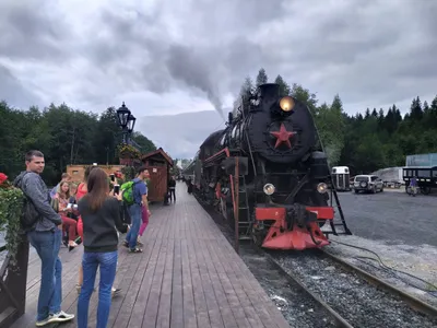 Фото российских поездов: загрузка в JPG для удобства.