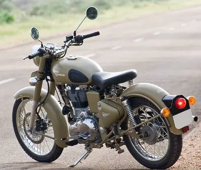 Фотография Royal Enfield Classic 500 в высоком разрешении