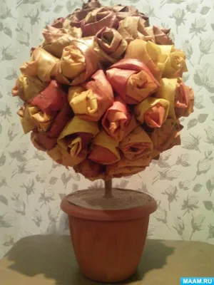 Фотография розы, созданной своими руками с использованием дерева