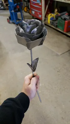 Шикарные снимки металлической розы для загрузки