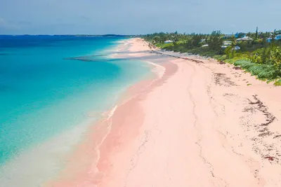 Розовый пляж Крит - место, где сливаются небо и море