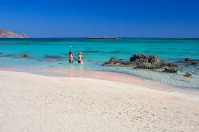 Розовый пляж Крит - картины природы в 4K разрешении