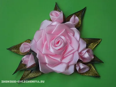 Фото роз из атласных лент: наслаждайтесь нежностью и очарованием
