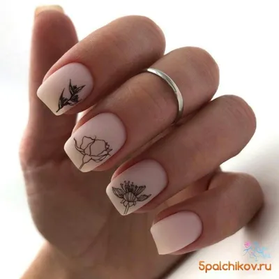 Изысканные розы на ногтях
