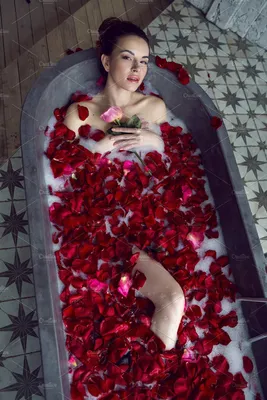 Фотка роз в ванной: маленький размер фотографии в формате jpg