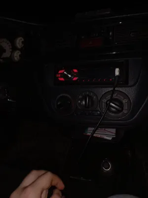 Рук в машине ночью  фото
