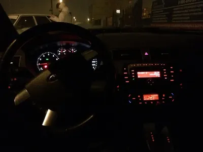 Уникальные кадры с руками в машине ночью: выбирайте подходящий формат и размер при загрузке.
