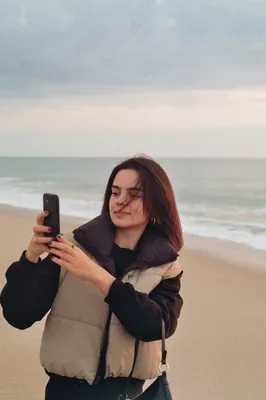 Русские женщины на пляже: выберите размер изображения для скачивания