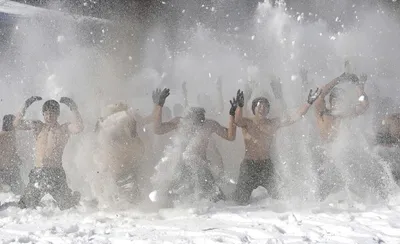 Фотографии зимнего уюта: Русская баня в высоком разрешении
