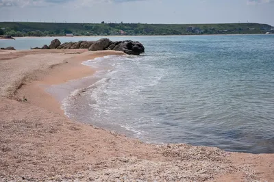 Погрузитесь в атмосферу диких пляжей Крыма через великолепные фотографии