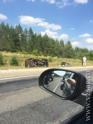 Фото: Передвижение на автомобиле в яркое время суток