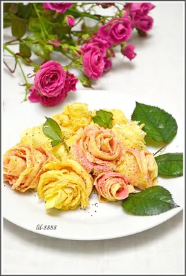 Фотография салата розы с острыми перепелками
