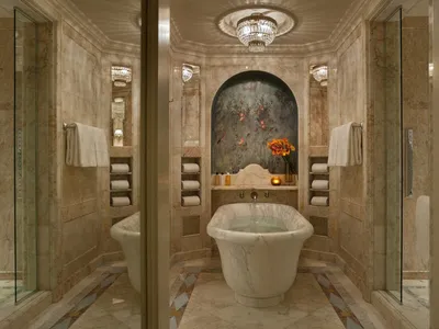 Ванные комнаты, в которых использованы природные материалы и элементы декора. Фото ванной комнаты.