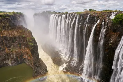 Потрясающие фоны с самым высоким водопадом - бесплатное скачивание в хорошем качестве