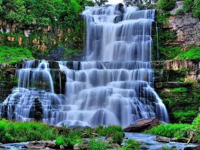 Водопад на фото: потрясающая картина природного чуда