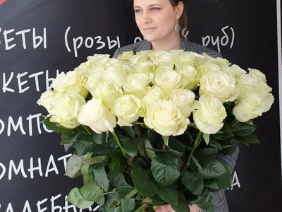 Прикоснитесь к красоте: самый огромный букет роз