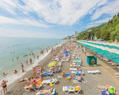 Фото пляжа Санатория Алуштинского: выберите размер и формат для скачивания (JPG, PNG, WebP)