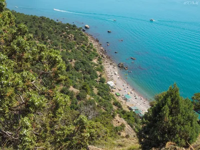 Откройте для себя красоту Серебряного пляжа Балаклава через фотографии