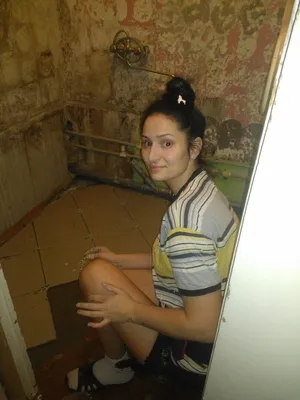 8) Фото сестры в ванной - скачать бесплатно в формате PNG