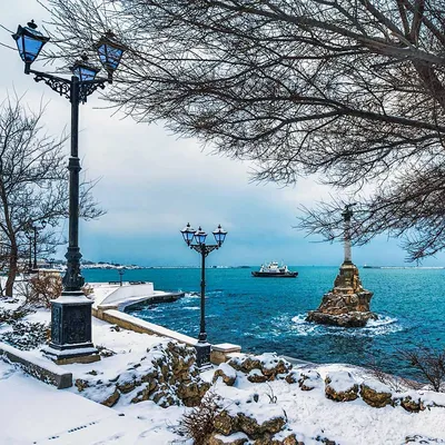 Зимняя картина Севастополя: настройте размер и формат изображения