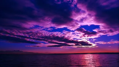 Яркие краски природы: фотография с сиренево-голубым закатом