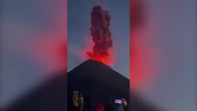 Фото вулкана Этна в качестве Full HD