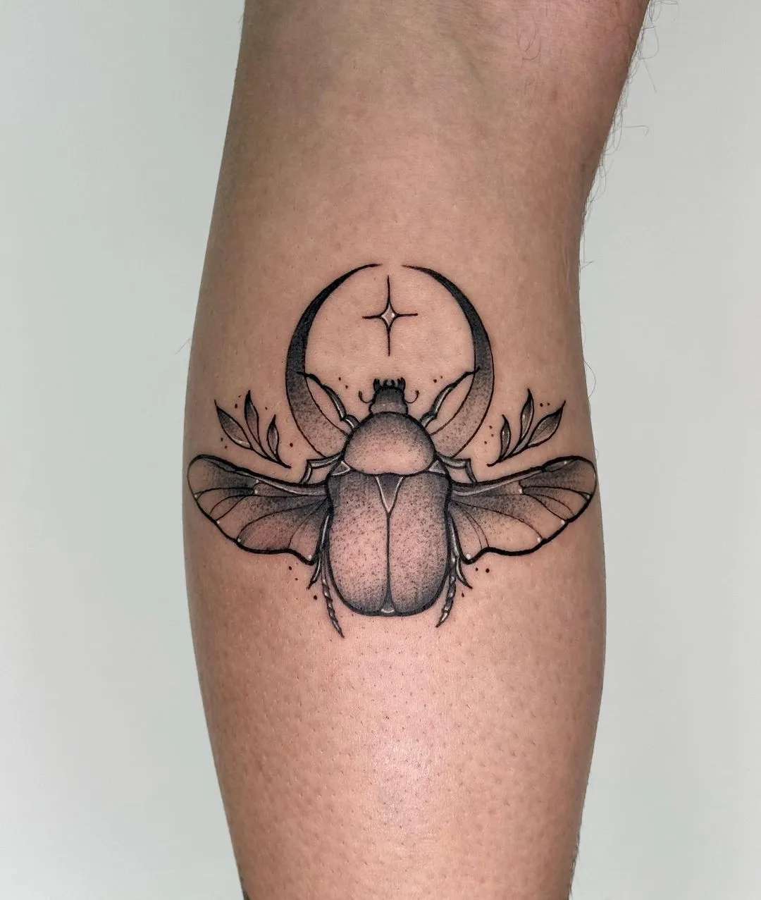 Татуировка «скарабей» — значение, фото — Chillout Tattoo Workshop