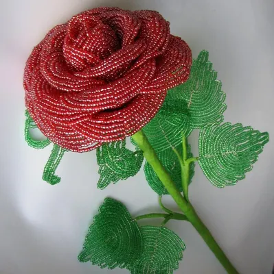 Фото узора для вязания бисером розы с дополнительными 