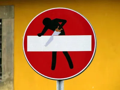 Улыбнитесь смешным дорожным знакам: фото