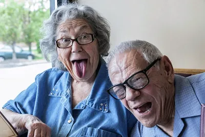 Смешные картинки бабушек и дедушек в Full HD