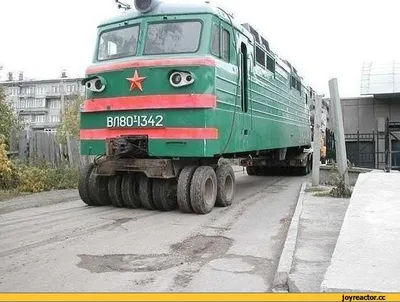 Смешные картинки в поезде: улыбнитесь вместе с нами!