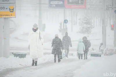 Очаровательные снежные виды Минска на фото.